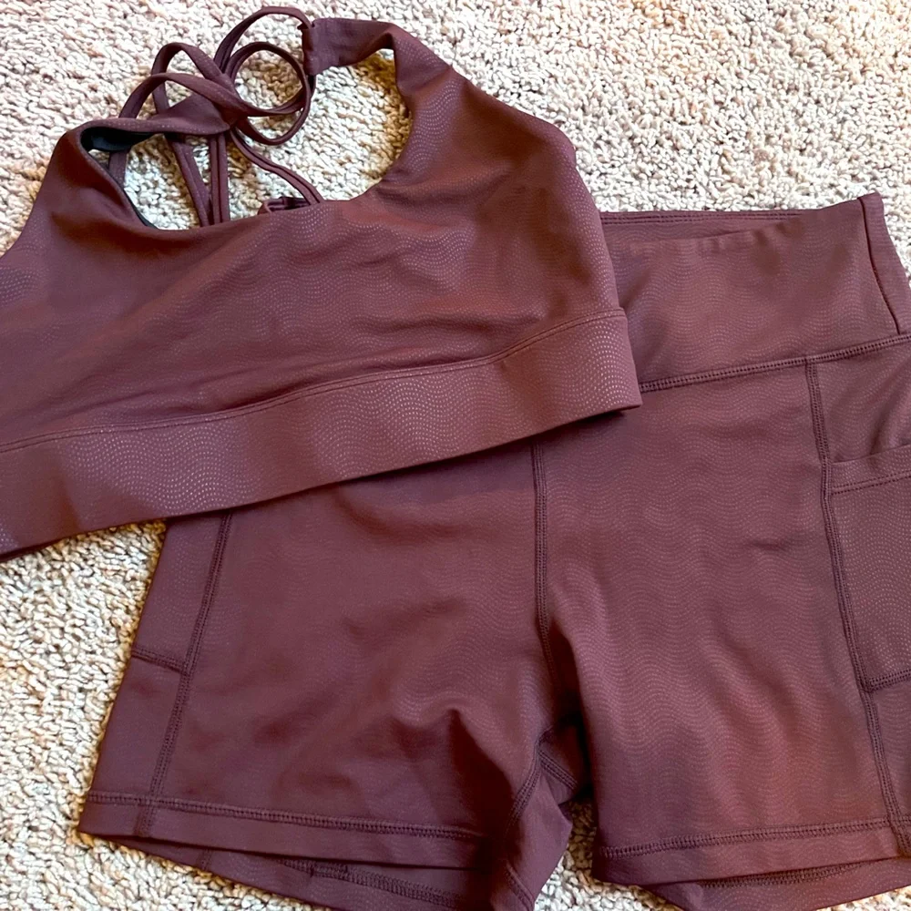 Zyia compression shorts and bra set. Size large.